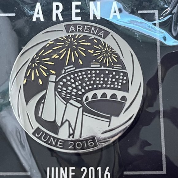 Loot Gaming June 2016 - ARENA Lapel Hat Pin 1.25" Collectible for Gamers - Picture 5 of 7